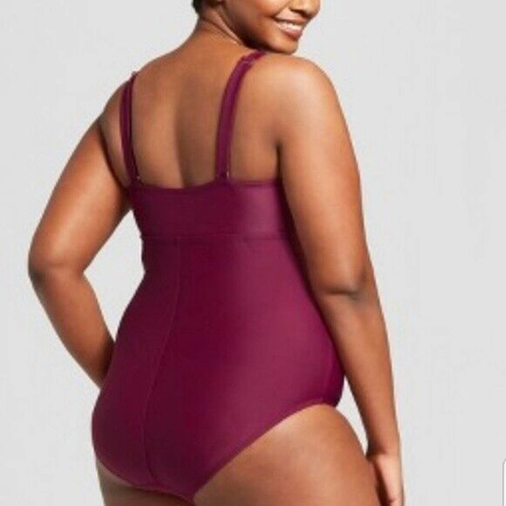 Ava & Viv Women's Plus Size Strappy Front One Piece Swimsuit Berry 26W - Picture 2 of 5